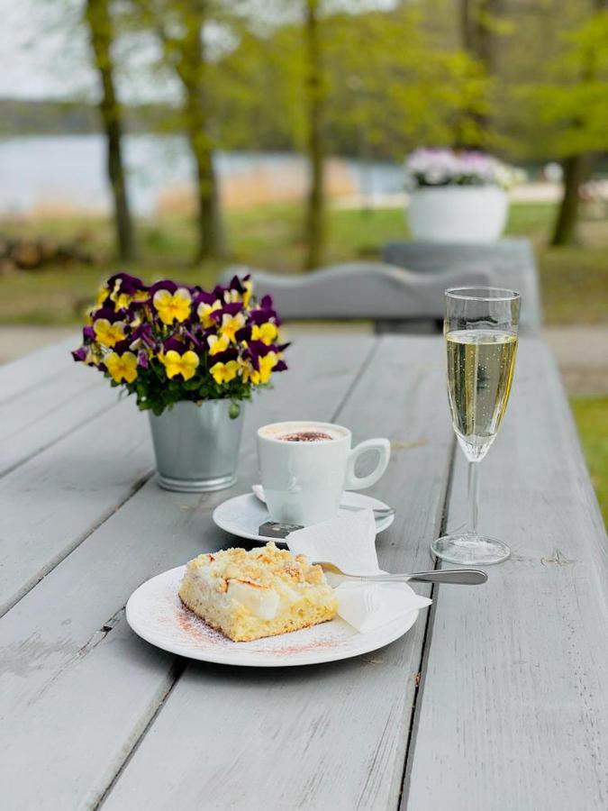 Meeressterne Hotel Idyll Am Wolgastsee Korswandt Bagian luar foto